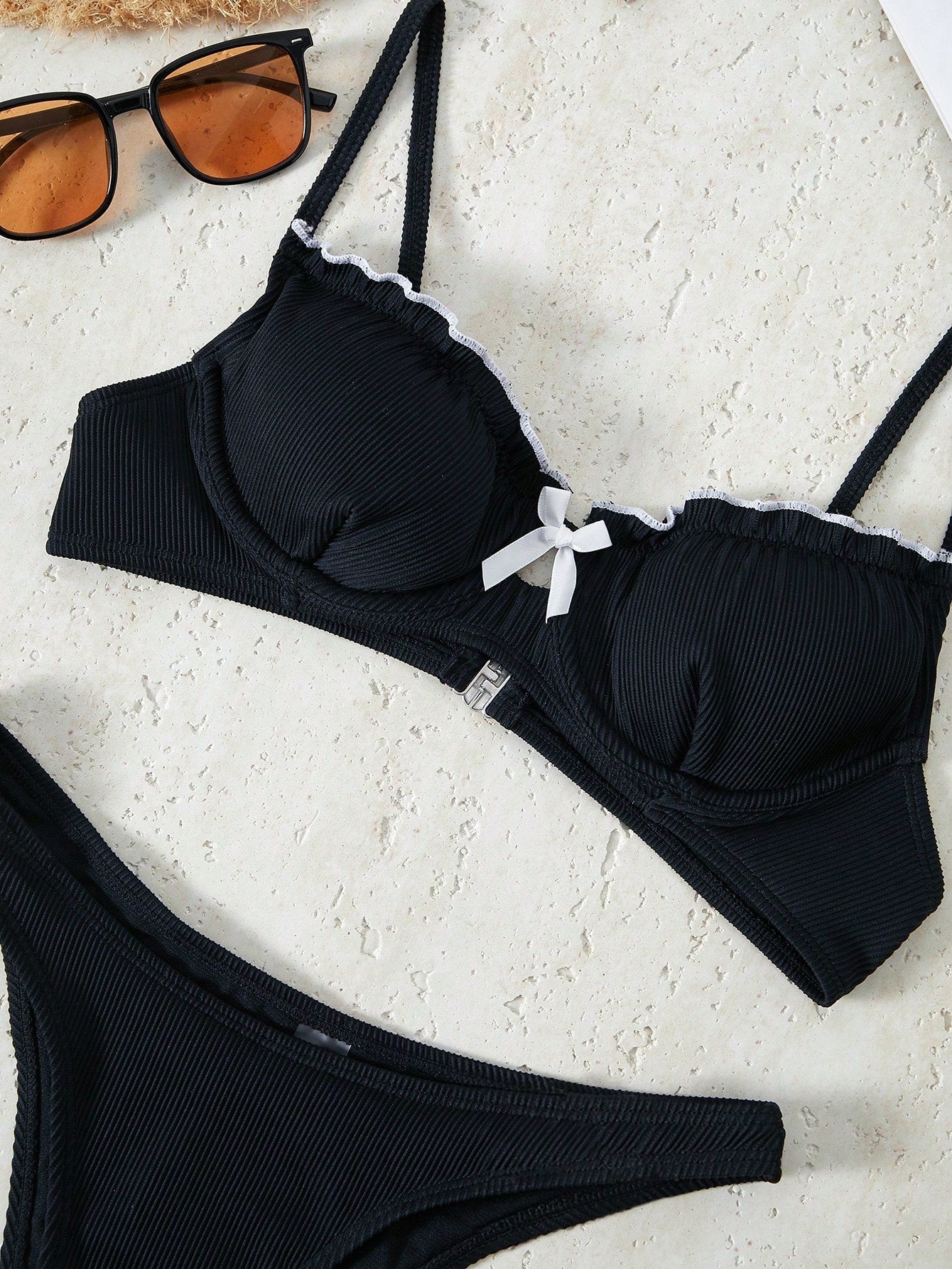 Bikinx Solid Color Contrast Binding Thin Strap Bikini Set With Underwire
